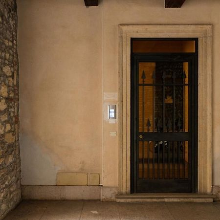 Domus Verona - Magnifiche Residenze San Fermo Bagian luar foto