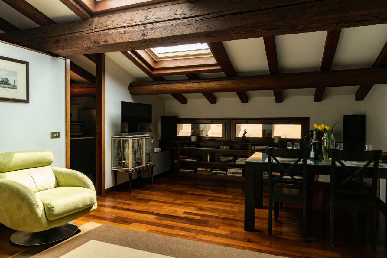 Domus Verona - Magnifiche Residenze San Fermo Bagian luar foto