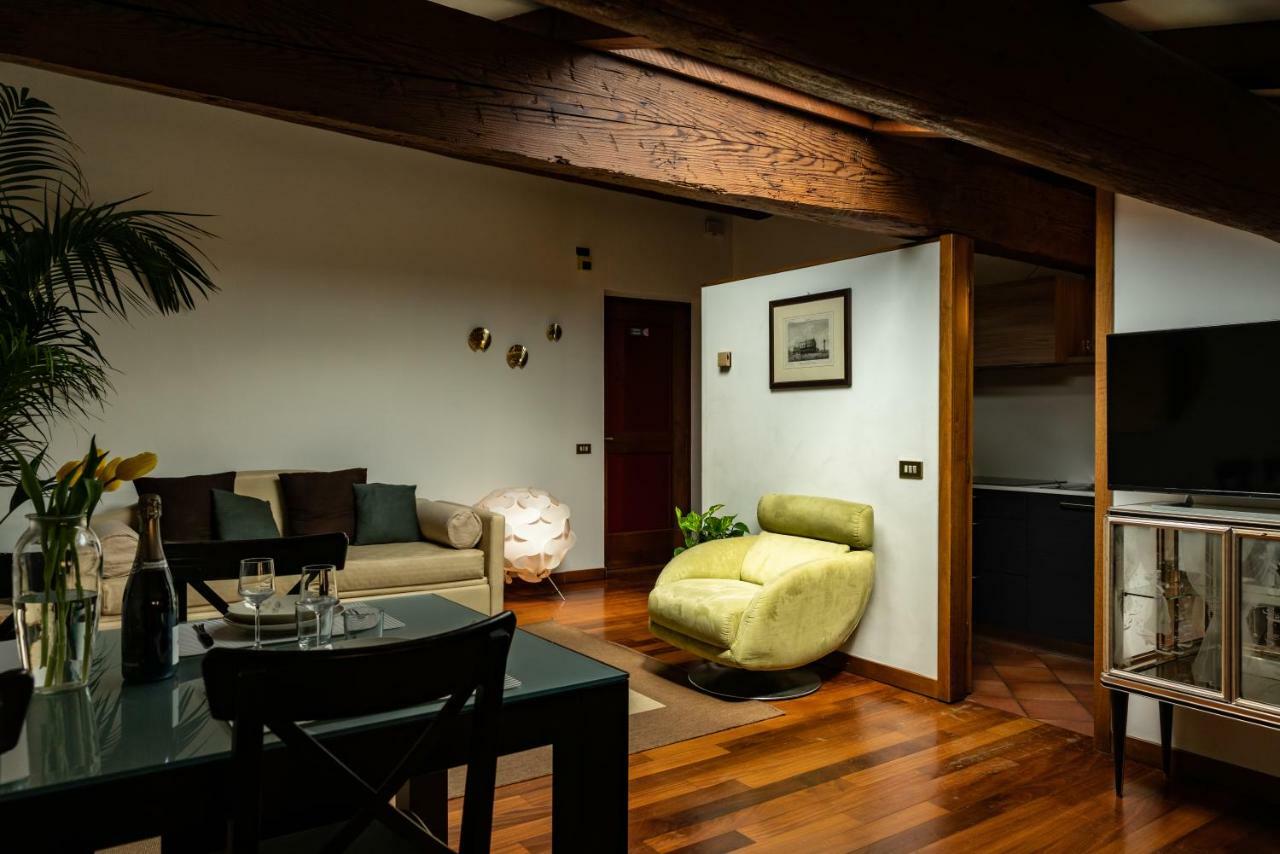 Domus Verona - Magnifiche Residenze San Fermo Bagian luar foto