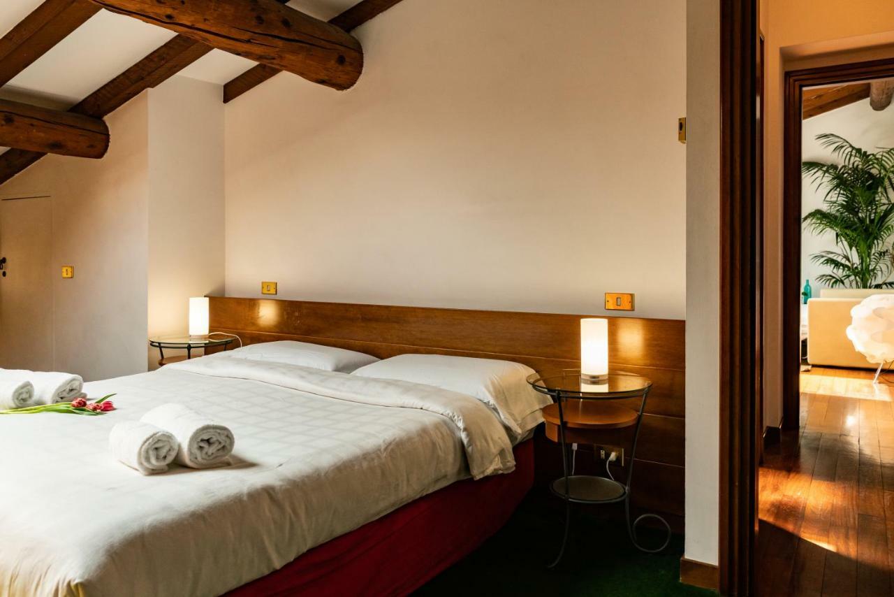 Domus Verona - Magnifiche Residenze San Fermo Bagian luar foto