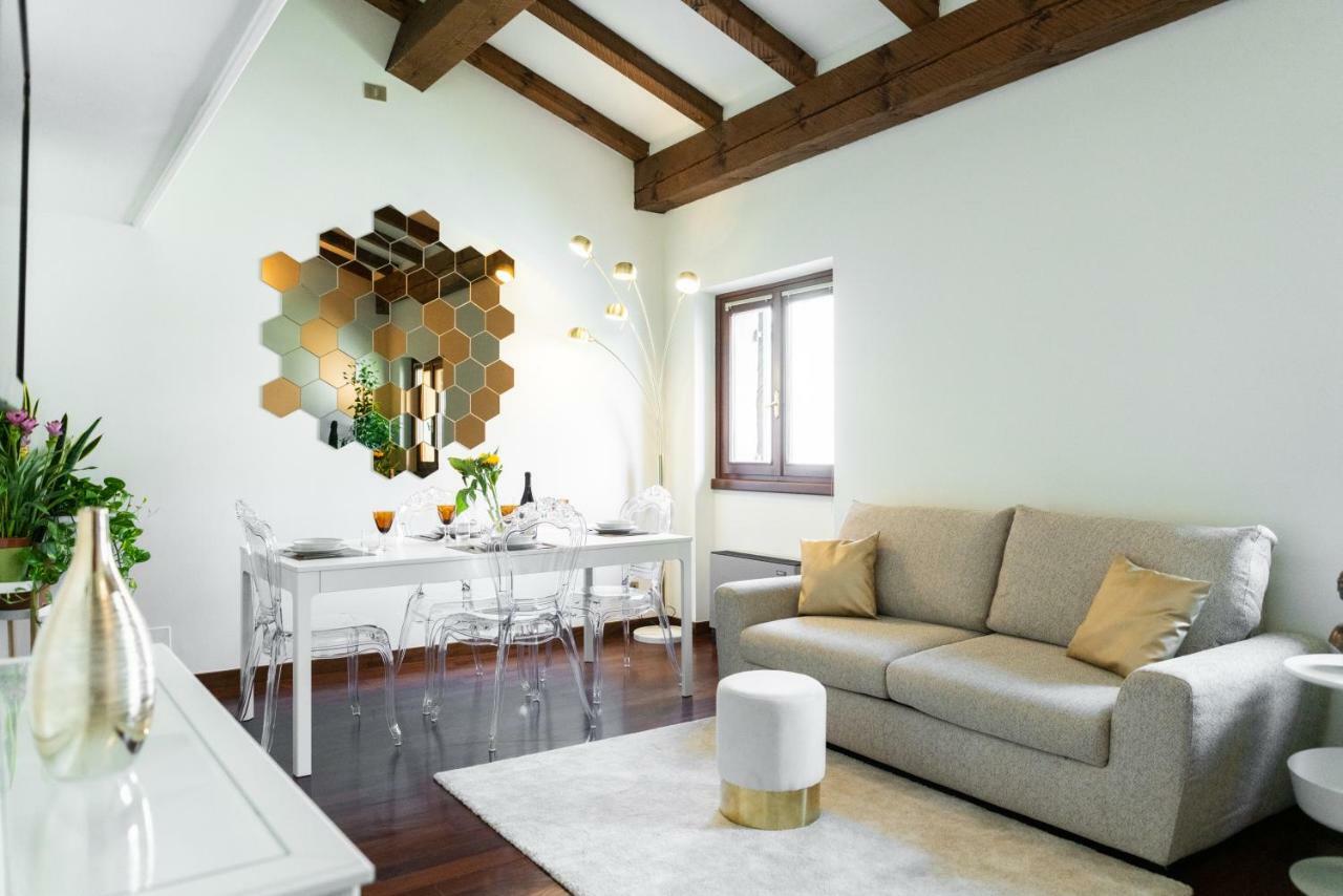 Domus Verona - Magnifiche Residenze San Fermo Bagian luar foto